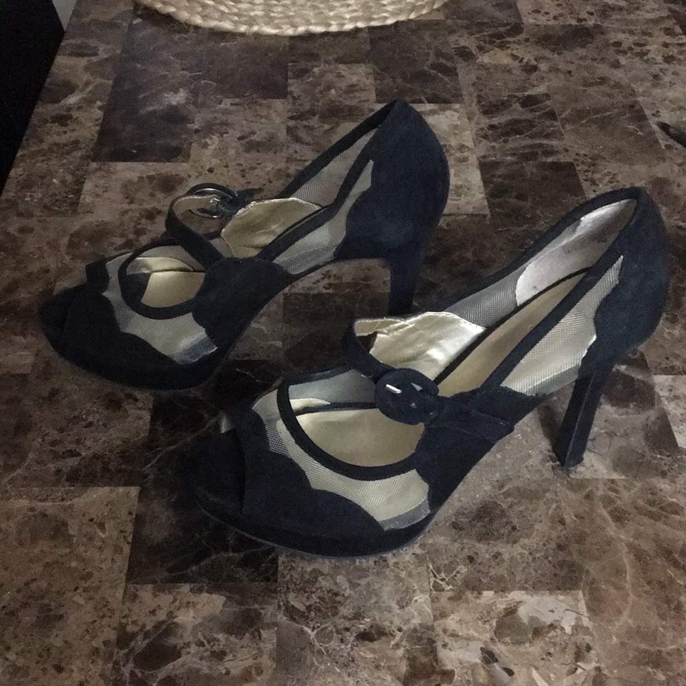 Black shoes